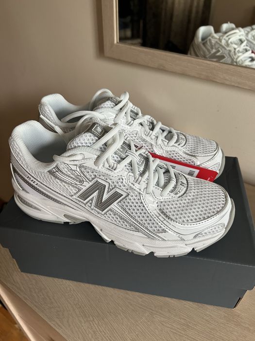 Продам кроссовки New balance 740