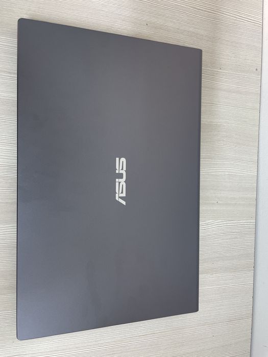Ноутбук Asus i3-1115G4