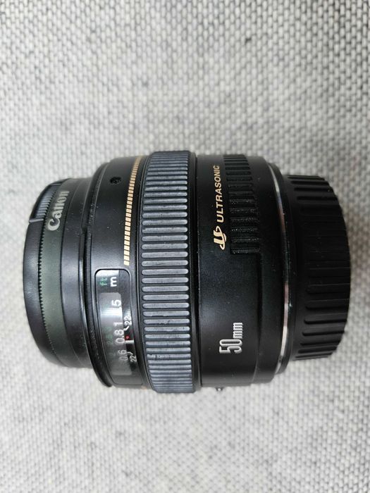 Canon EF 50mm f1.4 обектив
