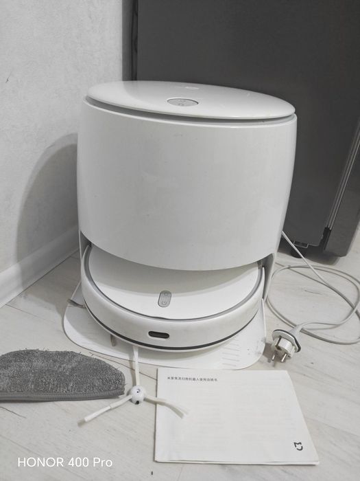 Робот пылесос Xiaomi Mijia  в отличном состоянии