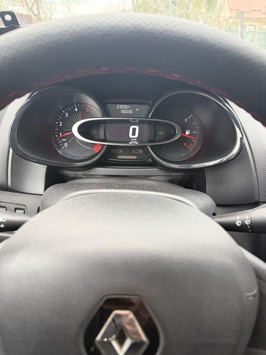 Renault Clio an 2016 motor 1.5 diesel euro 6 acc si schimb + -ofer diferentă (bmw-audi)