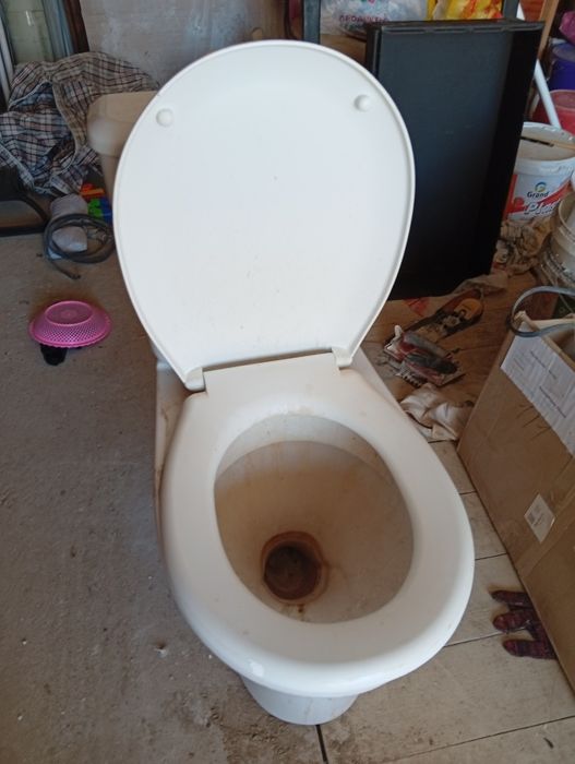 Унитаз б/у продам