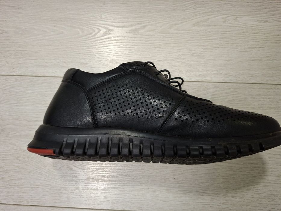 Мъжки обувки и маратонки