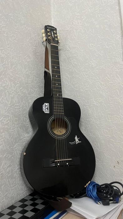 Гитара, Ronnie vood