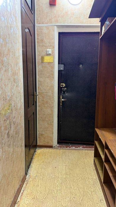 В цетре города Продается 3х ком Квартира