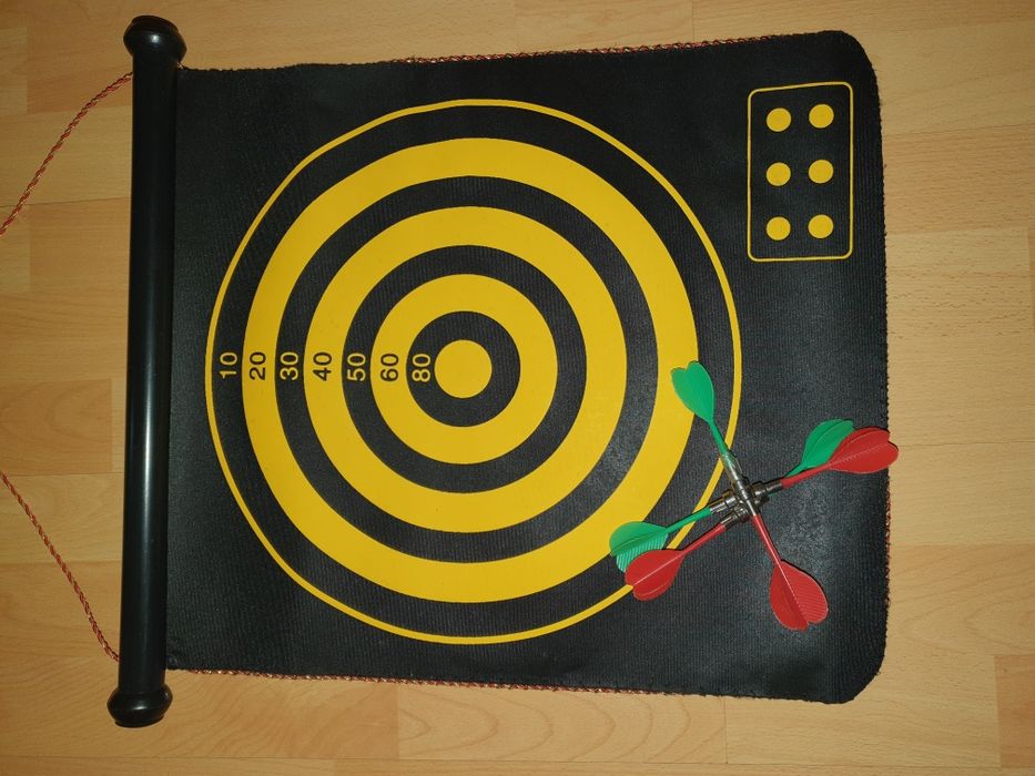 Joc Darts Magnetic cu 6 sageti incluse, 42 x 45