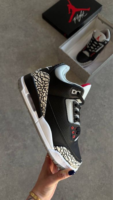 Air Jordan 3 Retro “Cement”