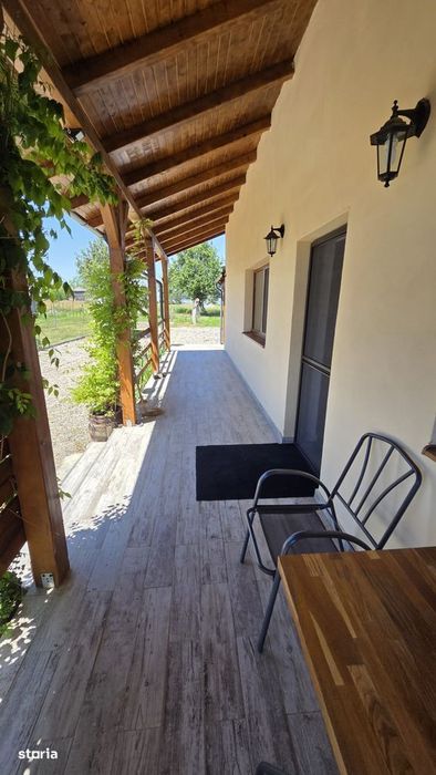 Casa moderna, independenta energetic, in mijlocul naturii – Sai, jud
