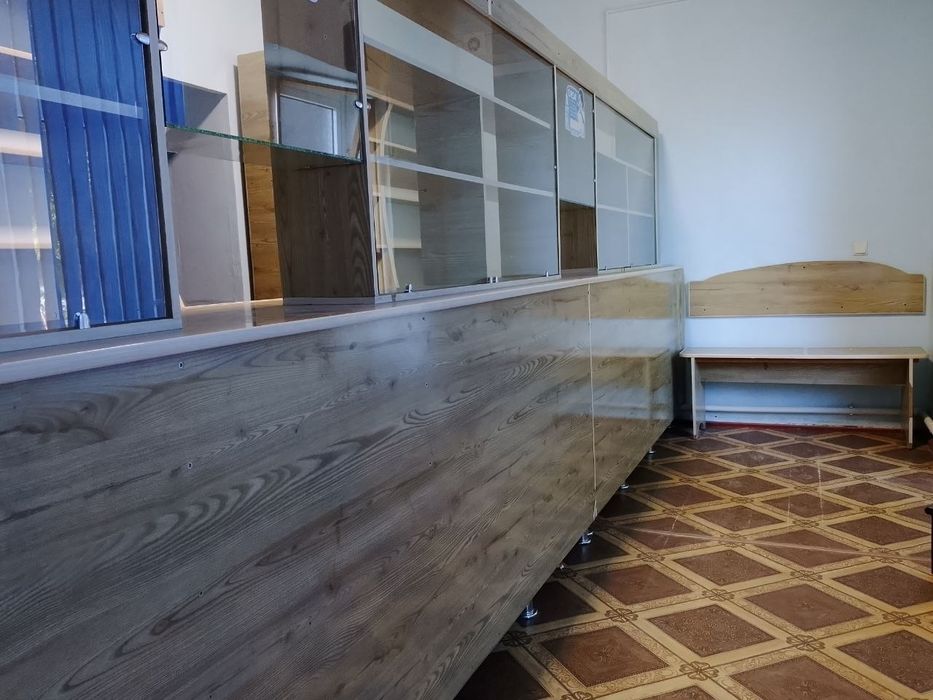 Mebel dorixona uchun tayyor holati yaxshi toʻliq hammasi sotiladi
