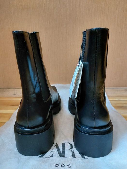 Дамски кожени боти