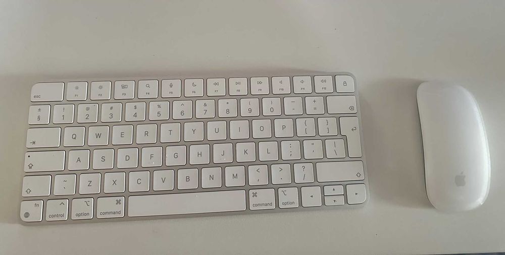 Bundle - Apple Keyboard si Magic Mouse