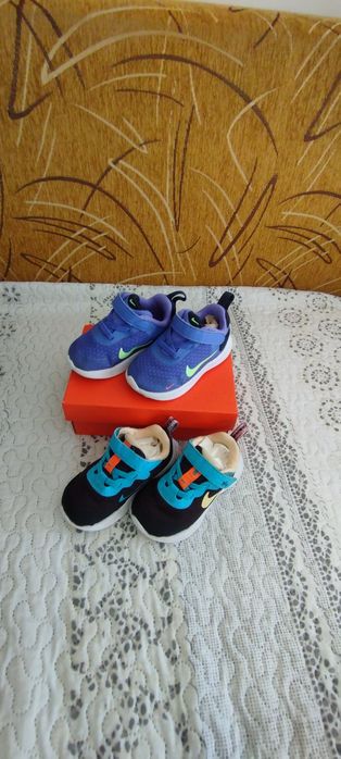 Маратонки Nike revolution 22 номер