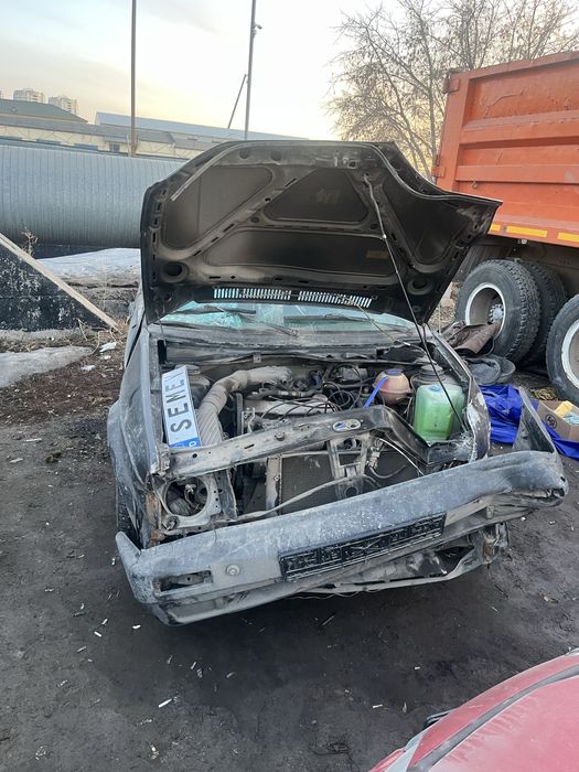 Продам гольф 2 на разбор