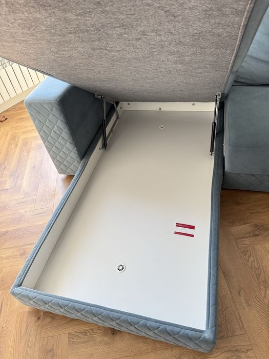 Срочно продам диван