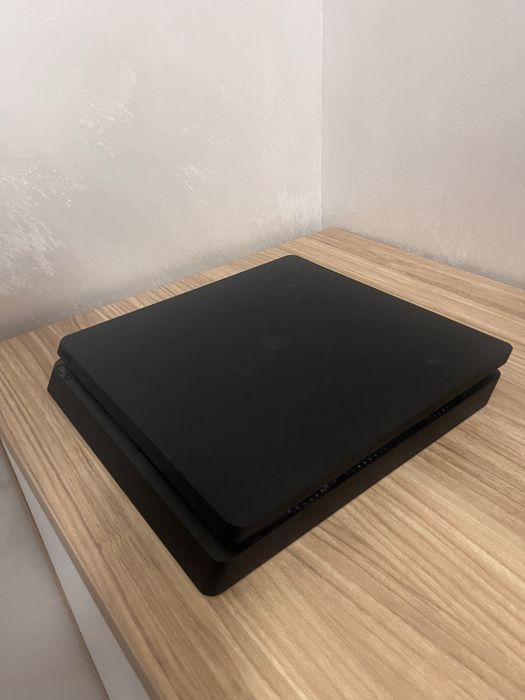 Ps4 slim с контролер и фифа 22