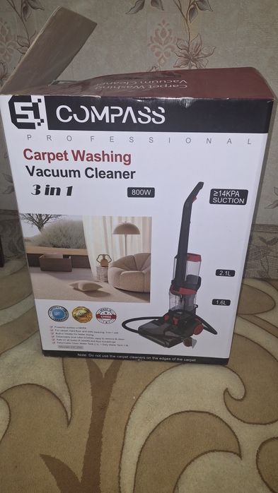 Продам вертикальный моющий пылесос COMPAS