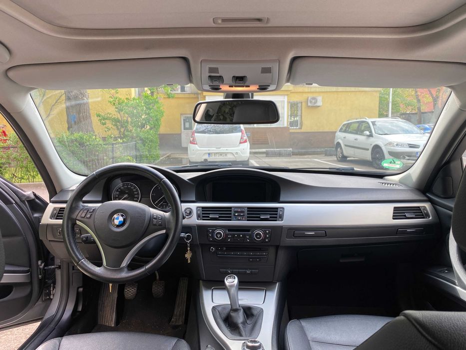 BMW 3 Series 2010 — imagine 4