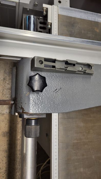 Продавам форматно-разкроващ циркуляр Altendorf F 45