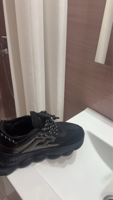 Versace Chain Reaction