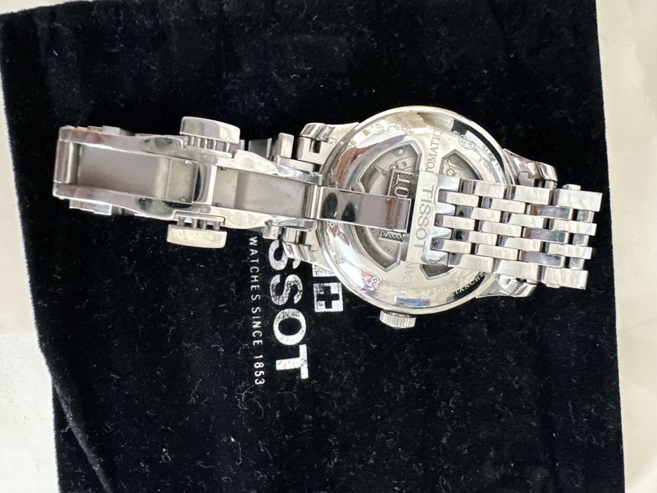 Продам Часы Tissot