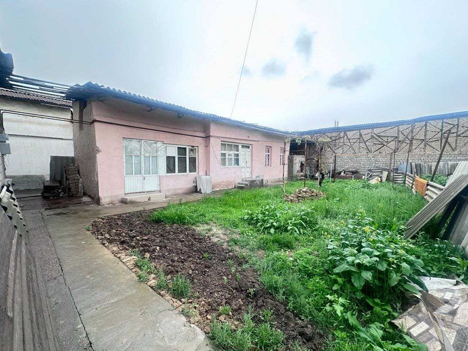 Продаю дом 3 комн 4 сотки  Узгарыш вдоль дороги 1 линия фасад 18м