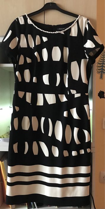 Rochie Sense Alb Negru