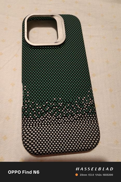 Кейсове iPhone 16 Pro