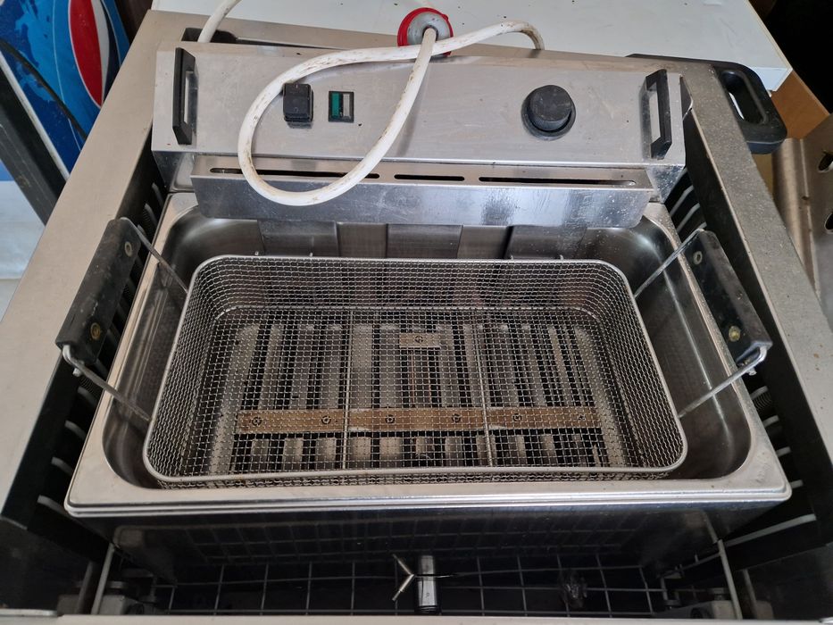 Friteuza inox de.putere,  electrica la 380v, 1 sau 2 cuve