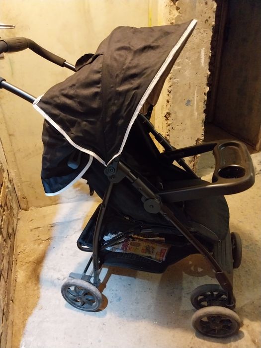 Лятна количка в черно90лв