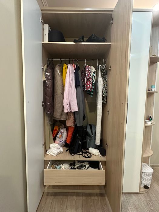 Шкаф для одежды в спальню