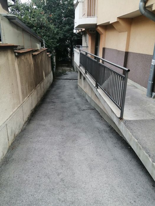 Дава се под наем Гараж / Паркомясто в София, Лозенец - 22 кв.м за 153 € - Снимка #2