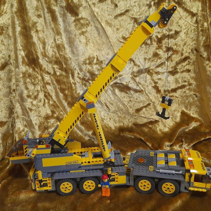 7249 LEGO добре забазено