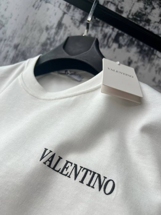 Oferta! Tricou luxury. Model deosebit.Toate marimile dis.