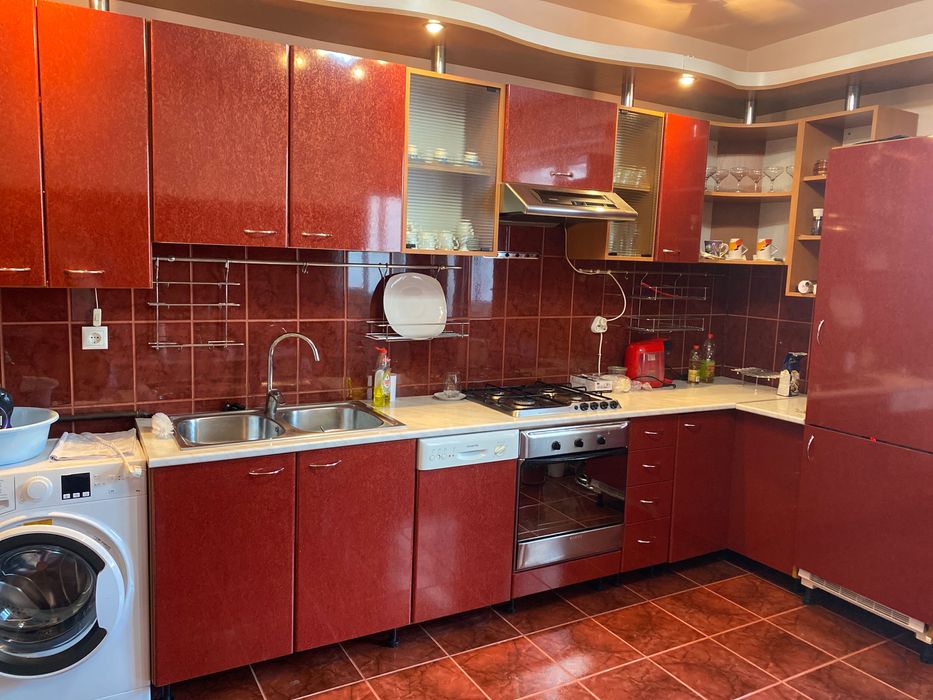 Vand mobila bucatarie!