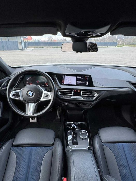 BMW Seria 1 / 118i / M / Shadowline / Automata