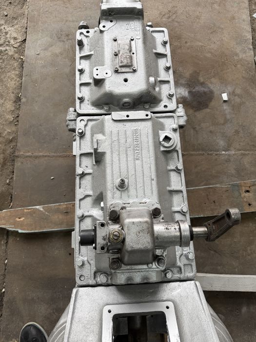 Маз коробка с делителем  8 - ка , В отичном состоянии. Есть зап части