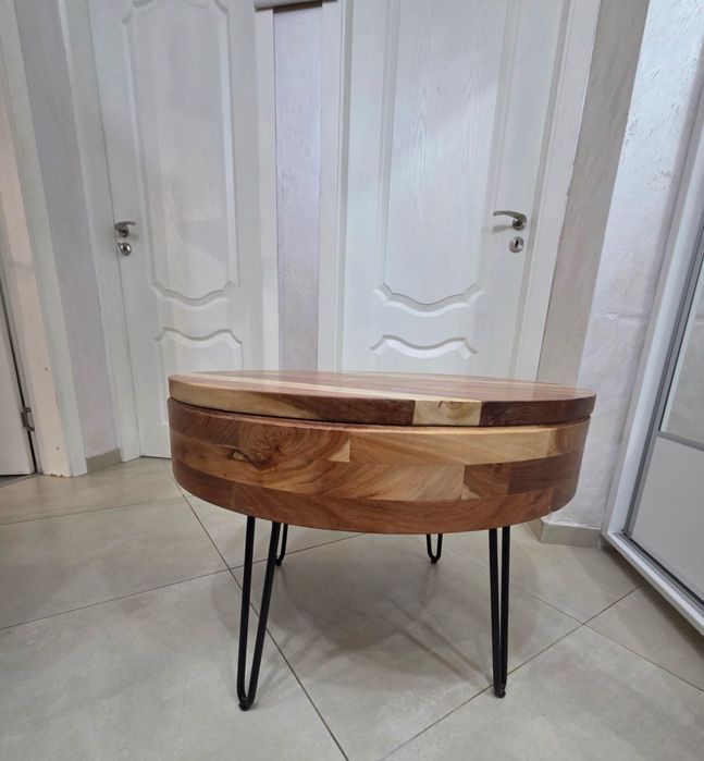 Холна маса  с вграден шкаф