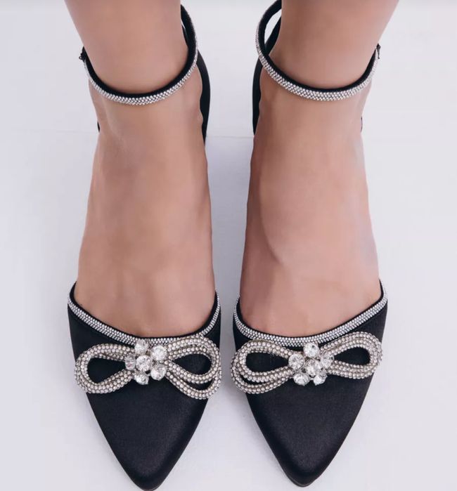 Туфли на низком каблуке 37 размера