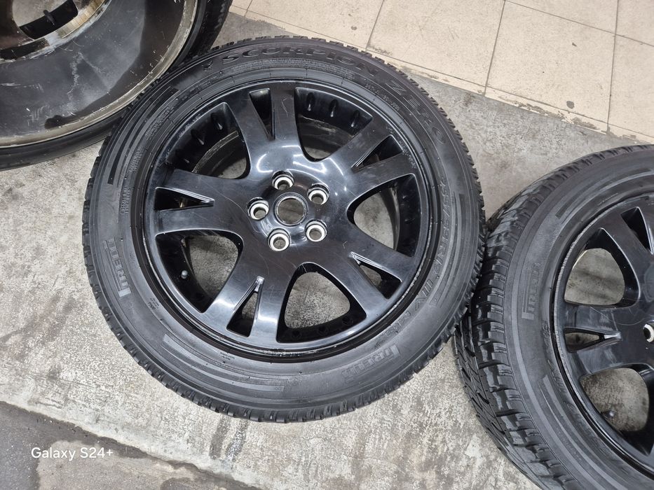Джанти 19 + гуми Pirelli Scorpion Zero за Land Rover