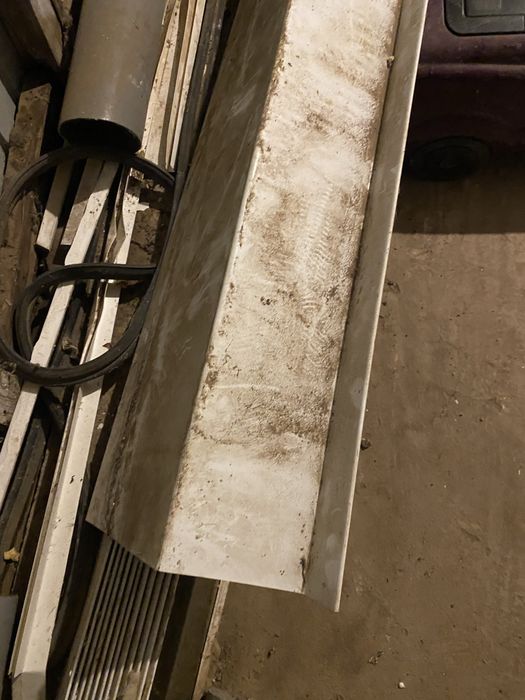 Продам новый профиль и парог