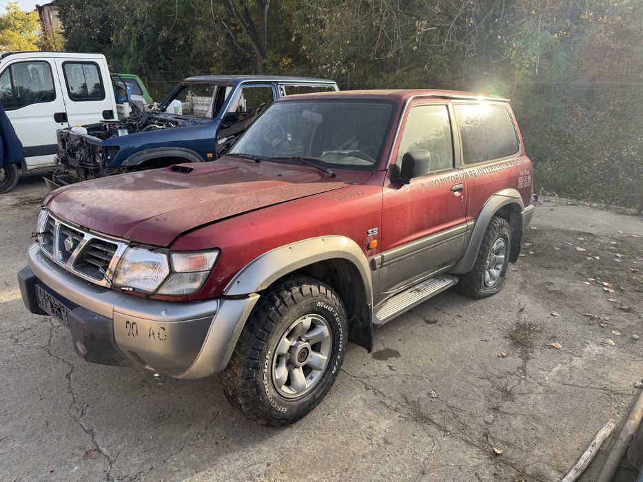 Dezmembrez Nissan Patrol Y61 2.8td scurt