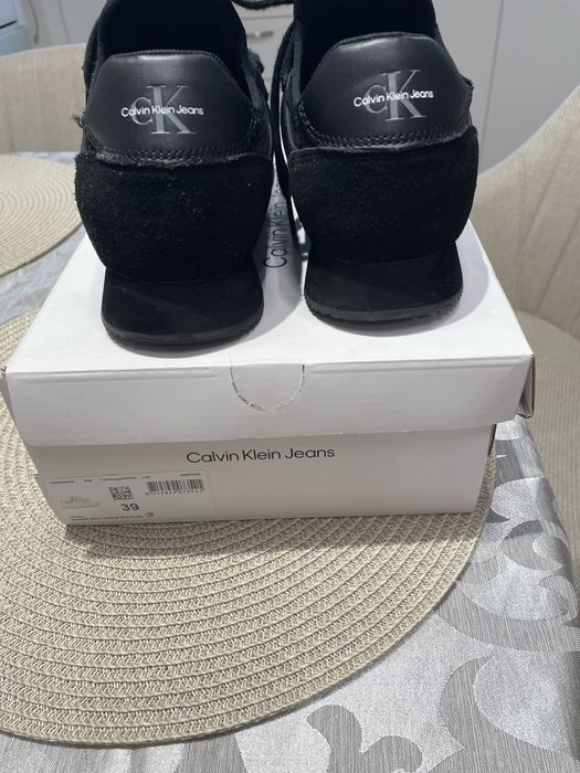 Кецове Calvin Klein