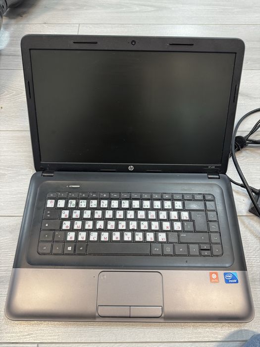 Ноутбук HP 650, работает от зарядки