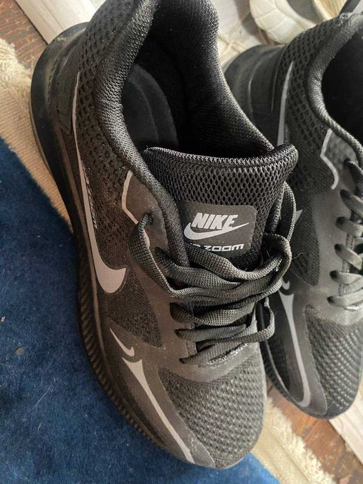 кроссовки NIKE размер 38