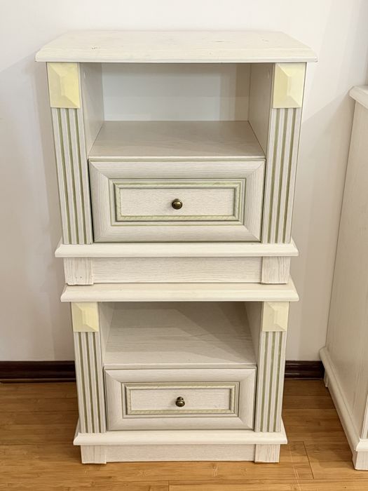 Комод с зеркалом