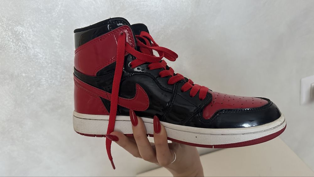 Air Jordan 1 High Patent Bred | marimea 39