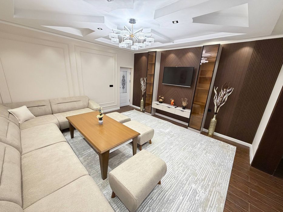 Чиланзар-24 кв 4/7/9.100м2 Срочно продам квартиру срочно