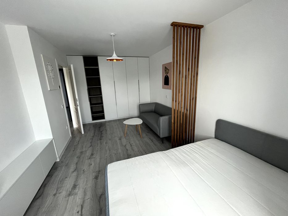 PF, închiriez Apartament 1 camera decomandat in completul Poitiers Towers.