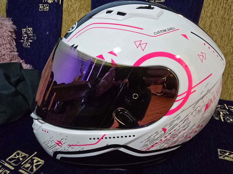 Мото каска HJC Pulse street design