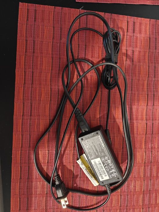 Încărcător laptop Toshiba original